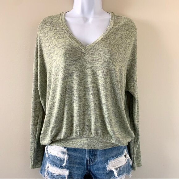 Aritzia Wilfred Free Devinette V-Neck Long Sleeves Heathered Shirt Green Size XS - Picture 6 of 16
